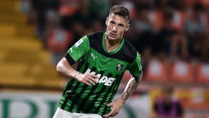 Sassuolo Roma 1-1: Pinamonti riacciuffa Abraham, giallorossi a -4 dal Milan