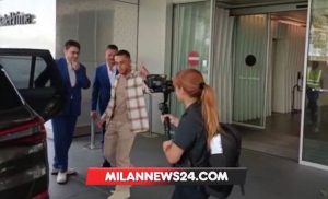 Milan, l’ex allenatore di Dest: «Uno dei terzini più tecnici in circolazione»