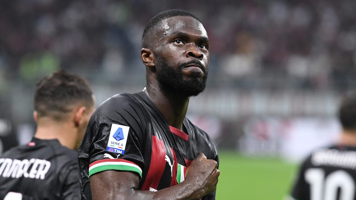 Conferenza stampa Tomori: «Il Milan è un grande club e sono orgoglioso di essere qui. Domani...» 26 Tomori