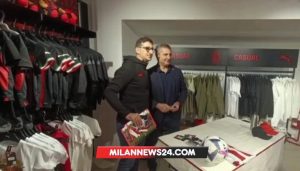 Milan, Massaro allo Store di Centrale: incontro con i tifosi rossoneri – VIDEO MN24