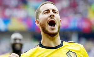 Hazard scherza con Giroud: «Se superi Herny, lui ci infastidirà…»