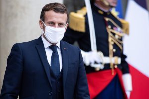 I complimenti di Macron al Marocco: «Avete fatto la storia del football»