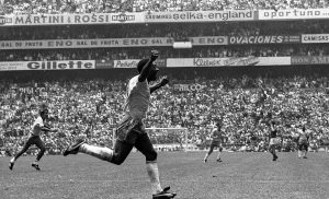 Pelè e quando confessò di essere stato vicino al Milan