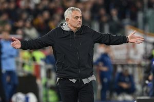 Roma Milan, brutte notizie per Mourinho! Cosa succede