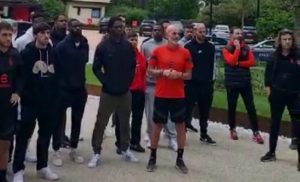 Milan, la Curva Sud a Milanello: il club risponde sui social – FOTO