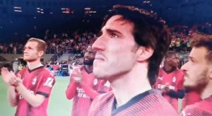 Tonali scoppia in lacrime: la reazione dopo l’addio di Ibrahimovic – VIDEO