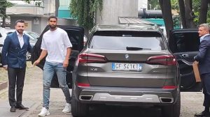Loftus-Cheek Milan: l’arrivo per le visite mediche – VIDEO