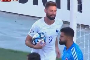 Gol Giroud: l’attaccante porta in vantaggio la Francia – VIDEO