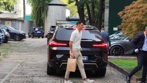 Reijnders Milan: l’arrivo per le visite mediche – VIDEO