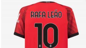 Milan, Leao ha scelto la numero 10: ecco chi l’ha preceduto
