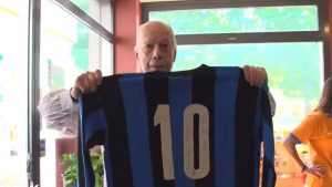 Lutto nel mondo del calcio: è morto Luis Suarez