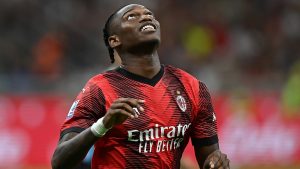 Milan, il messaggio d’amore di Leao per i tifosi a San Siro – FOTO