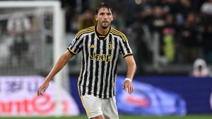 Locatelli: «Noi dietro a Milan ed Inter? Se giochi per la Juve non devi…»