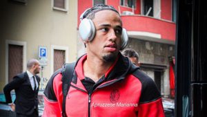 Lazio Milan: rossoneri arrivati a Roma. Le FOTO dell’arrivo della squadra di Pioli