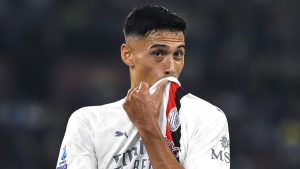 Leao scherza con Reijnders: «Hai bisogno di un assist?». Arriva la risposta dell’olandese!