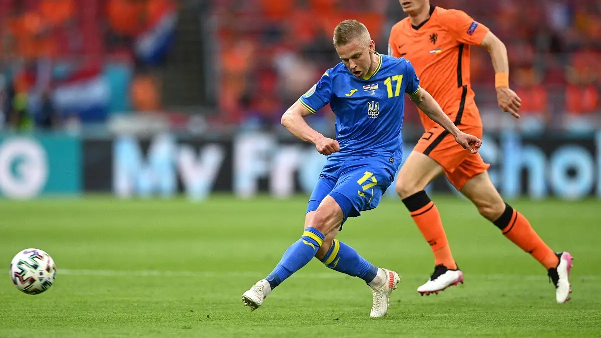 Calciomercato Milan, il Diavolo accelera! Zinchenko nel mirino, questo aspetto ingolosisce il Diavolo 26 Zinchenko
