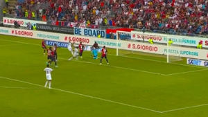 Gol Okafor, lo svizzero pareggia in Cagliari-Milan: prima gioia in rossonero – VIDEO