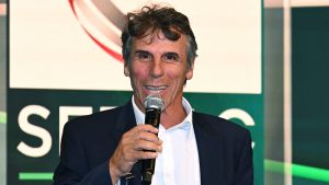 Cagliari Milan, Zola avverte i rossoneri: «La squadra di Pisacane se la gioca anche contro avversari superiori»