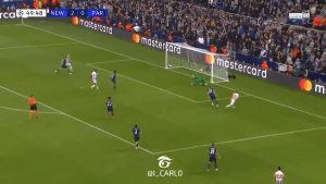 Donnarumma, ma cosa fai? Altra papera in Newcastle PSG – VIDEO