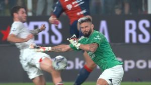 Giroud versione portiere salva il Milan: che gesto del francese! – VIDEO