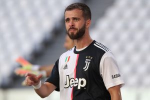 Pjanic sul Milan: «Mi piace molto ma ha questo difetto»