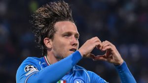 Zielinski Milan, la pista tramonta? Il ds del Napoli: «Vuole rimanere e lo dimostra con i fatti»