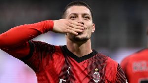 Jovic Milan: il messaggio dell’attaccante serbo alla dirigenza rossonera. Le ultime sulla ricerca vice-Giroud