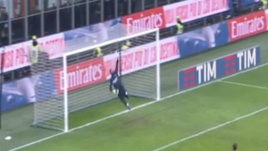 Maignan prende l’aereo e vola! La parata incredibile contro il Sassuolo – VIDEO
