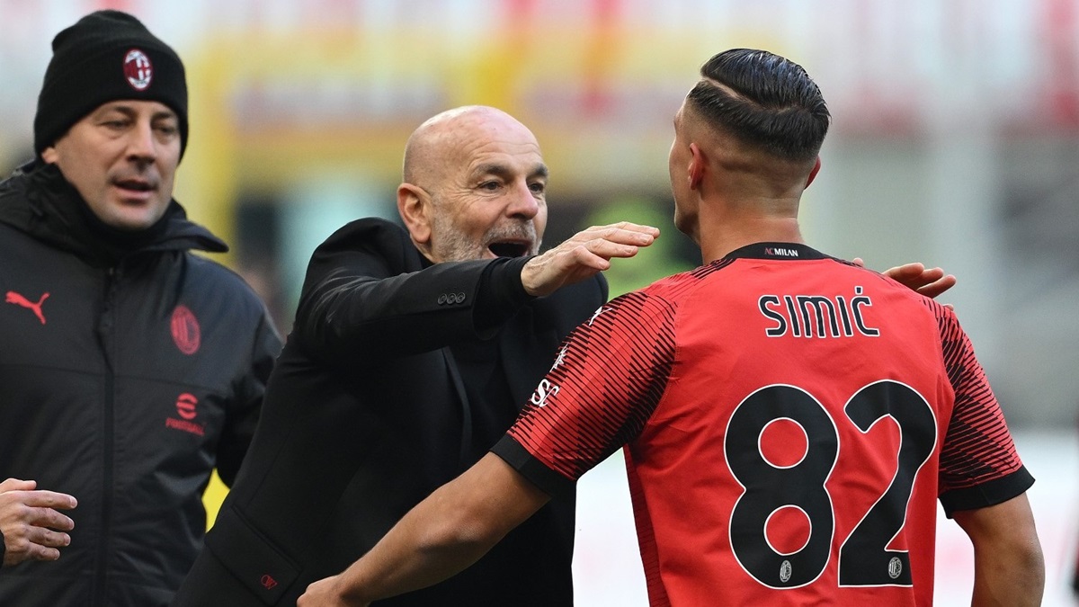 Milan Cagliari: rossoneri in campo con tantissimi giovani. Scelta pienamente condivisa con la società 26 simic-pioli