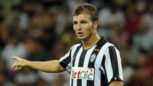 Marco Motta sicuro: «Il Milan può essere la piazza giusta per questo allenatore»