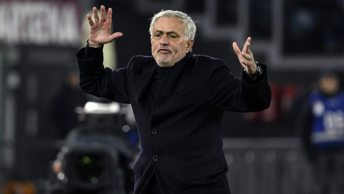 Mercato Milan, un EX OBIETTIVO tentato da Mourinho: ecco la SUPER offerta 26 Mourinho