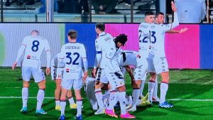 Salernitana Genoa, clamoroso all’Arechi: Retegui colpito alla testa dopo il gol del pareggio. La ricostruzione