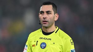 Roma Milan, l’arbitro sarà Colombo: ecco tutti i precedenti con i rossoneri. Il dato non è dei più positivi…