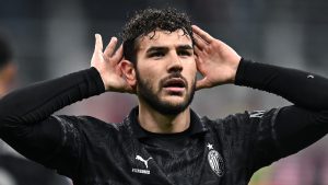 Milan Napoli 1-0: decide Theo Hernandez, clean sheet e vittoria per Pioli