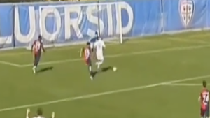 Gol Camarda, aggancio CLAMOROSO e pallonetto: è la rete della domenica – VIDEO