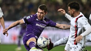 Fiorentina Milan, la moviola dei giornali: «Il braccio di Tomori non è da rigore, ecco perchè»