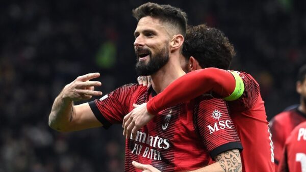 giroud-theo-hernandez-milan-slavia-praga