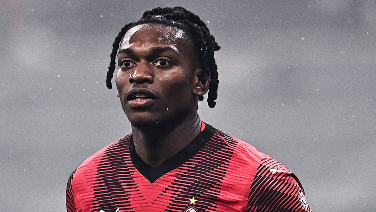 Leao Milan, l'Arabia Saudita PIOMBA sul portoghese? La VERITÀ sull'offerta in arrivo e la POSIZIONE del club 26 Leao