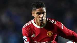 Varane Milan: il difensore in uscita dal Manchester United, il possibile scenario