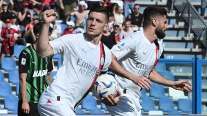 Jovic o Giroud titolare in Torino Milan? Ecco chi giocherà al centro dell’attacco: la SCELTA
