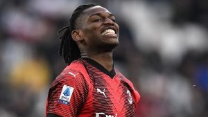 Leao Milan, Mendes è al lavoro per trovargli una super offerta: le ultimissime sul suo futuro