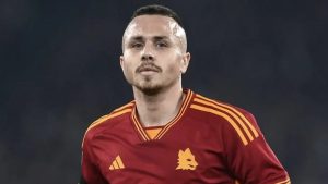 Angelino tende la mano al Milan: «Succede questo quando si affrontano due grandi squadre»