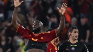 Roma Genoa 1-0: successo in 10 uomini per i giallorossi, che sognano ancora la Champions