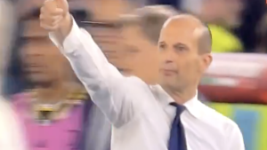 Furia Allegri in Atalanta Juve, si toglie la giacca e inizia a urlare: «Dove è Rocchi, vergogna» VIDEO