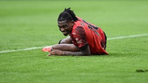 Milan Cagliari, retroscena Leao: ecco perchè Pioli lo farà partire dalla panchina. Il reale motivo