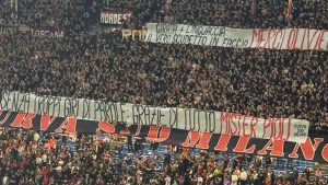Striscione tifosi Milan per Pioli: «Senza troppi giri di parole, grazie di tutto mister» – FOTO