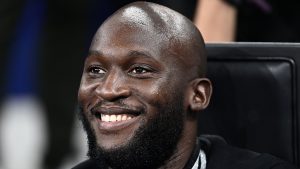 Lukaku Milan senza sosta: questo FATTORE potrebbe essere determinante per il futuro del belga