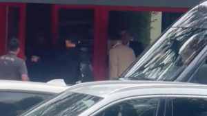 Fonseca Milan, il tecnico fa il suo PRIMO INGRESSO a Milanello: INIZIA l’avventura in rossonero! – VIDEO