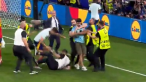 Morata Milan, INCREDIBILE infortunio dopo Spagna Francia! COLPITO da uno steward, cosa è successo – VIDEO