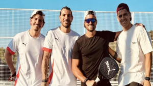 Morata Milan, il nuovo attaccante fa amicizia con… Theo Hernandez! I futuri compagni si sfidano a Padel – VIDEO